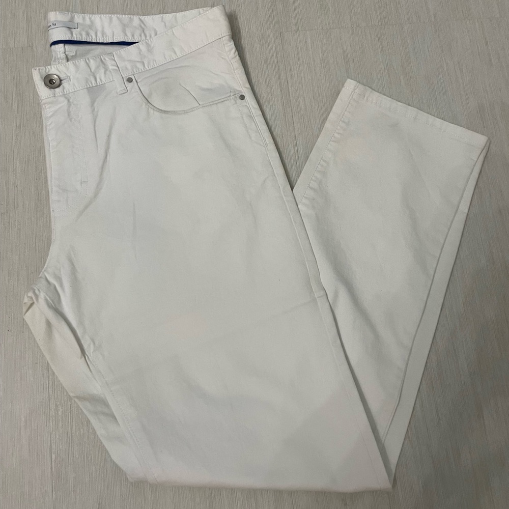 Slim fit white Calvin Klein casual pants size 34x32